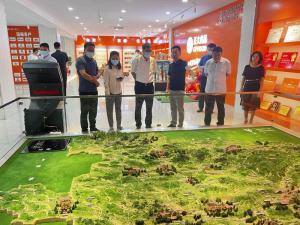 洛陽市市委常委、宣傳部長王飛蒞臨洛陽正大調(diào)研